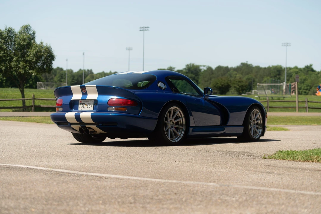 1997 Dodge Viper GTS 2nd Gen - Image 14 of 31