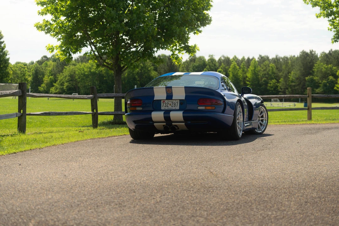 1997 Dodge Viper GTS 2nd Gen - Image 18 of 31