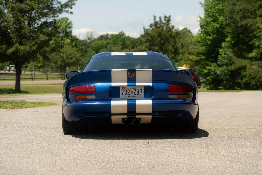 1997 Dodge Viper GTS 2nd Gen - Image 19 of 31