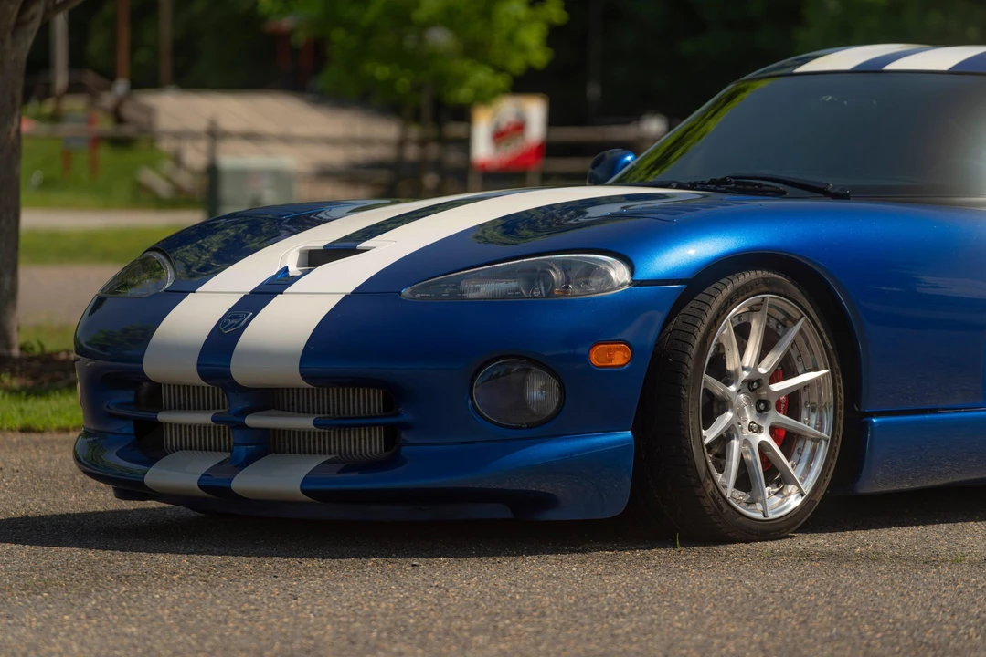 1997 Dodge Viper GTS 2nd Gen - Image 25 of 31