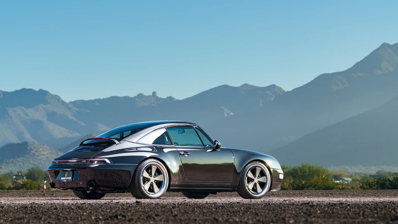 1997 Porsche 993 Carrera 4 - Image 20 of 31