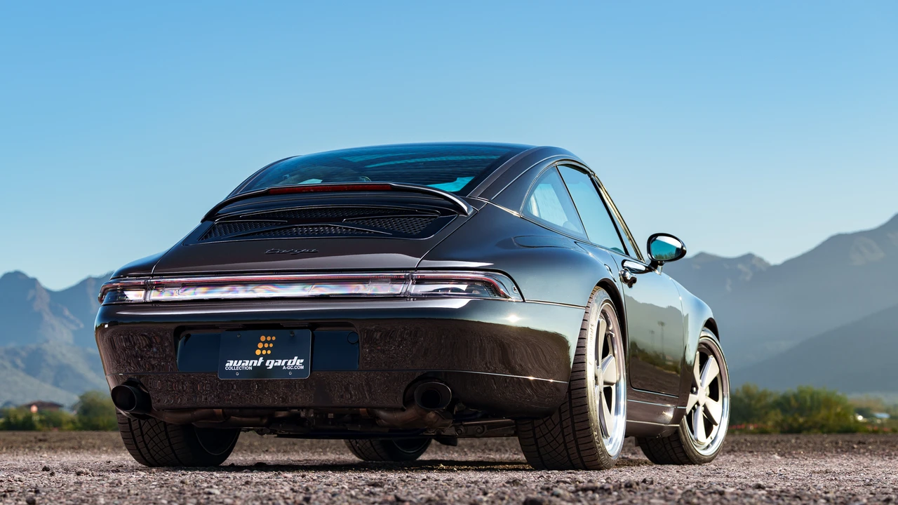 1997 Porsche 993 Carrera 4 - Image 25 of 31