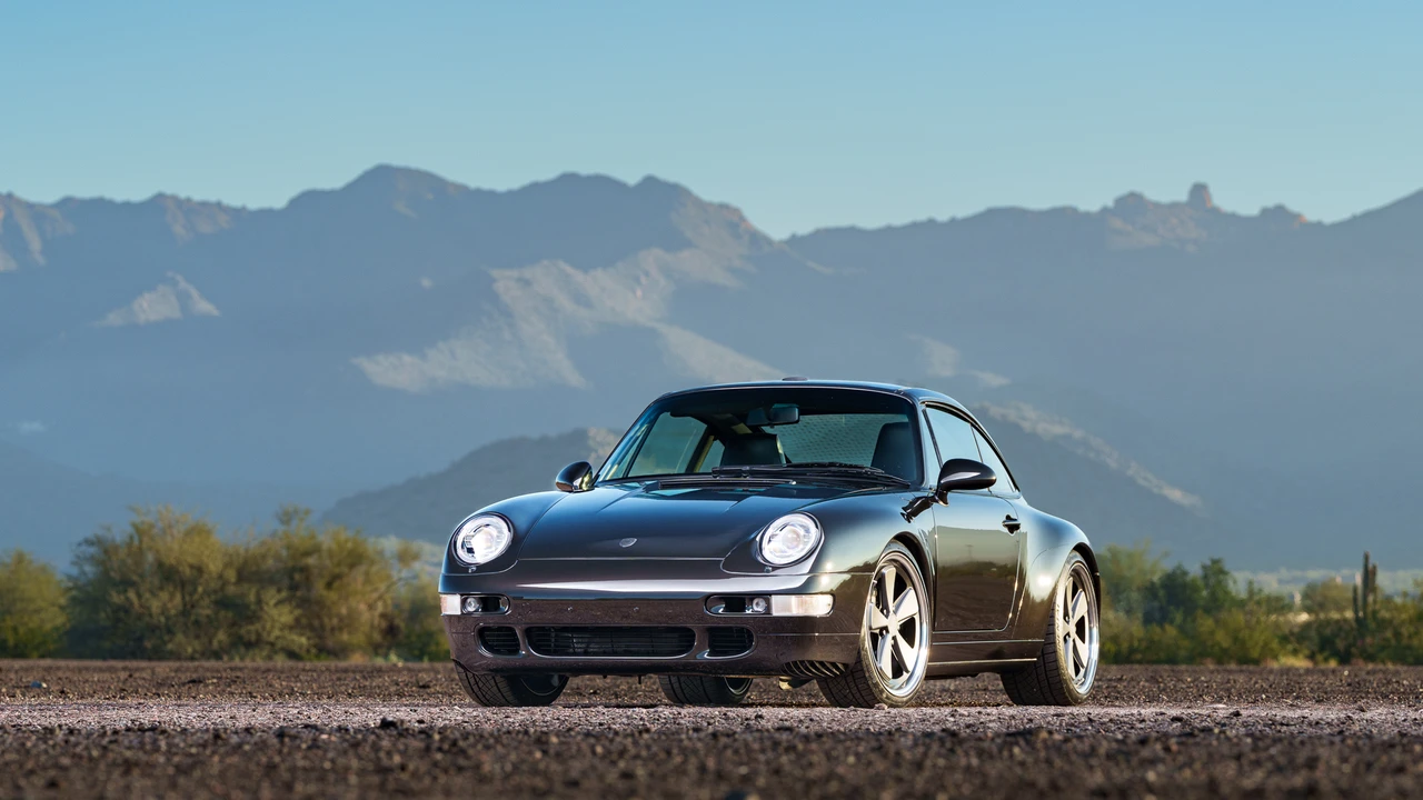 1997 Porsche 993 Carrera 4 - Image 4 of 31