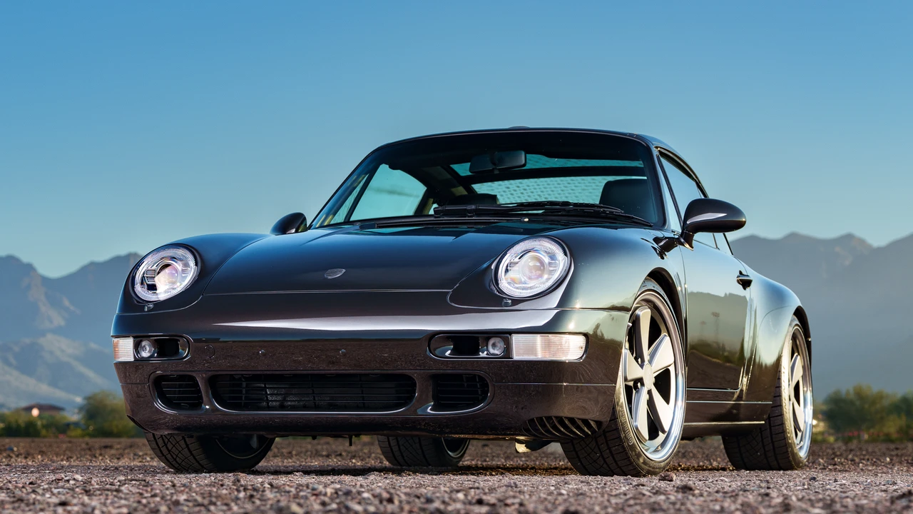 1997 Porsche 993 Carrera 4 - Image 6 of 31