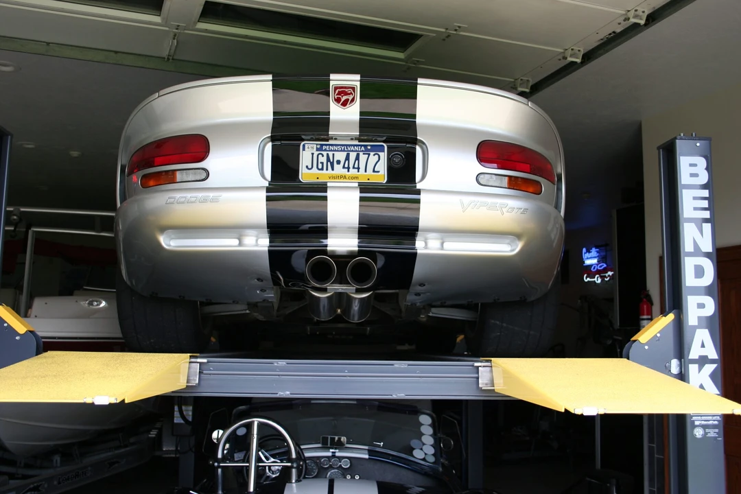 1998 Dodge Viper GTS 2nd Gen - Image 13 of 31