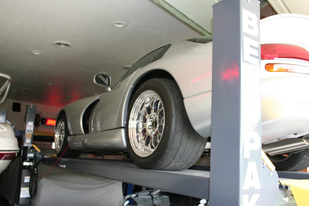 1998 Dodge Viper GTS 2nd Gen - Image 12 of 31