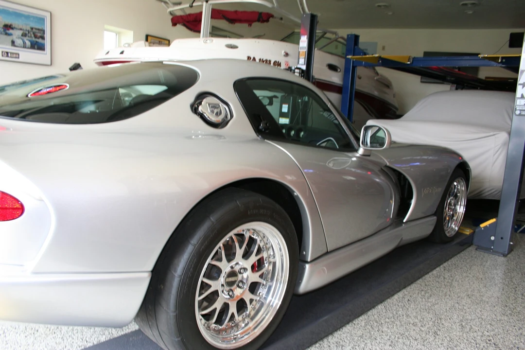 1998 Dodge Viper GTS 2nd Gen - Image 10 of 31
