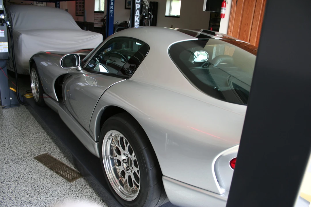 1998 Dodge Viper GTS 2nd Gen - Image 9 of 31
