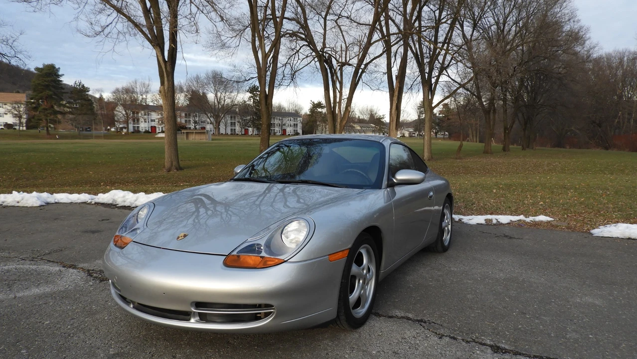 1999 Porsche 996 Carrera - Image 19 of 31