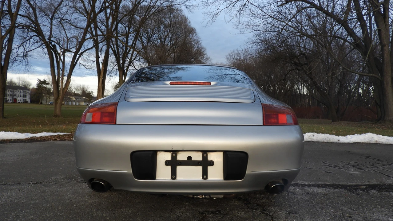 1999 Porsche 996 Carrera - Image 8 of 31