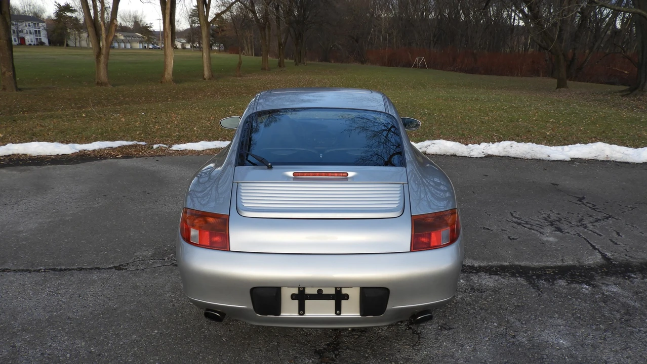 1999 Porsche 996 Carrera - Image 9 of 31