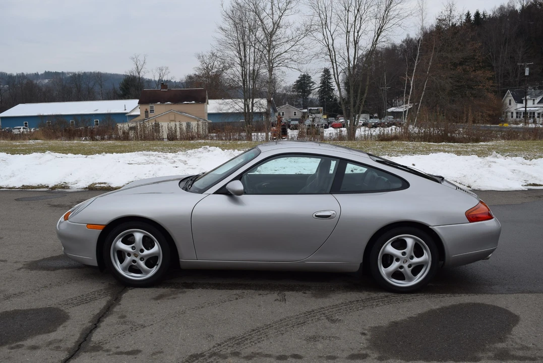 1999 Porsche 996 Carrera - Image 4 of 31