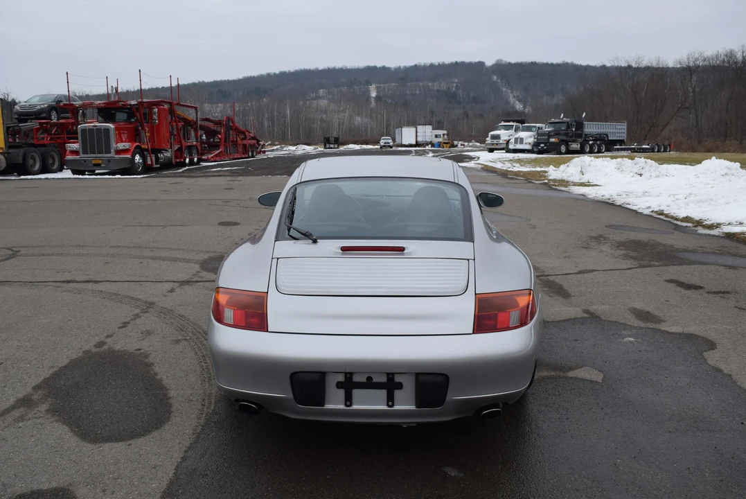 1999 Porsche 996 Carrera - Image 10 of 31