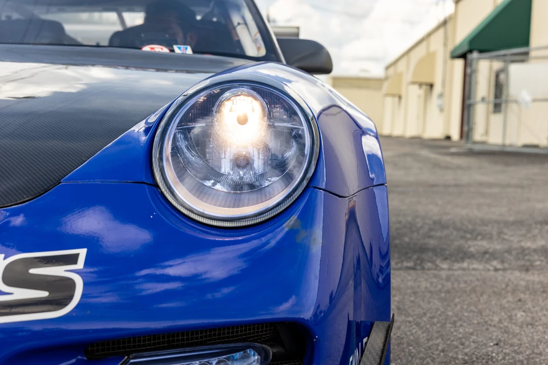 2001 Porsche 996 GT3 - Image 28 of 31