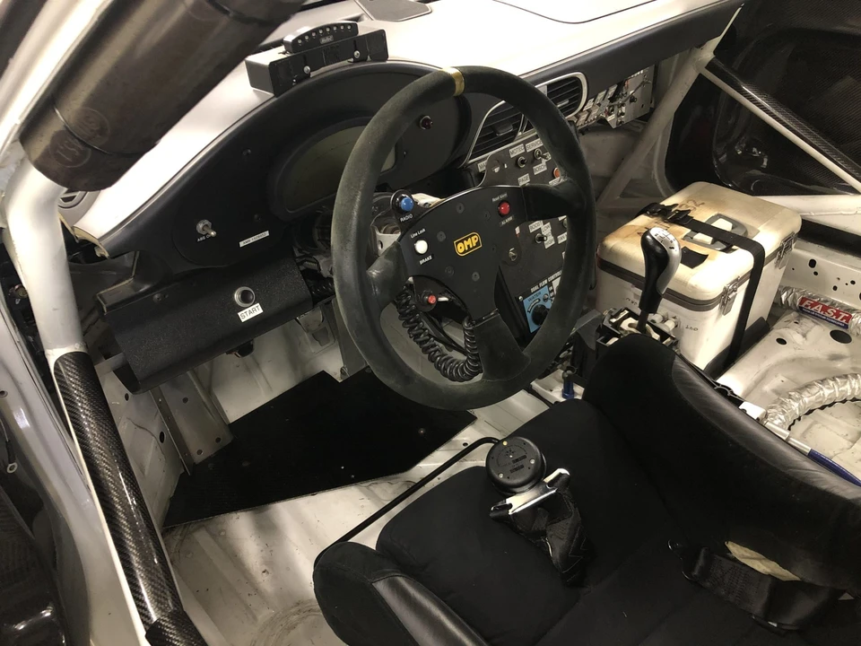 2001 Porsche 996 GT3 - Image 27 of 31