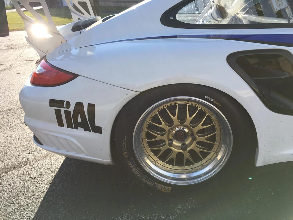 2001 Porsche 996 GT3 - Image 23 of 31