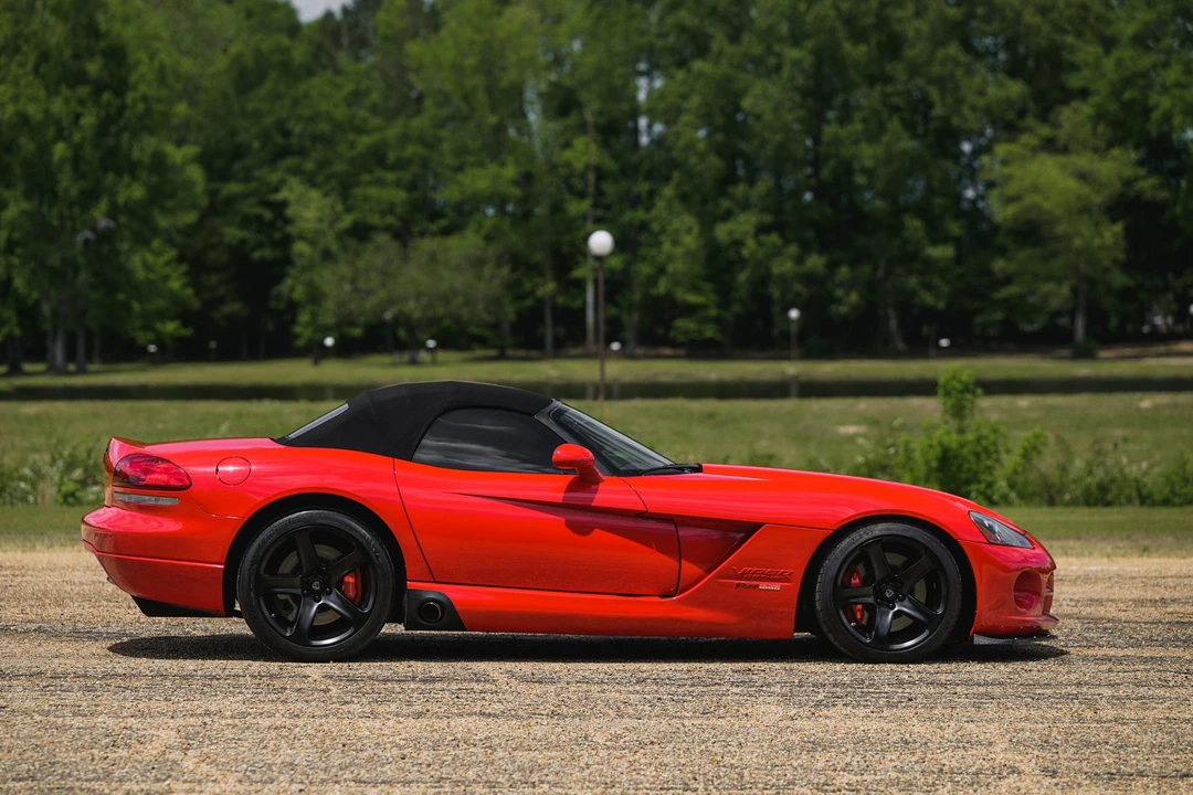 2004 Dodge Viper 3rd Gen - Image 20 of 31