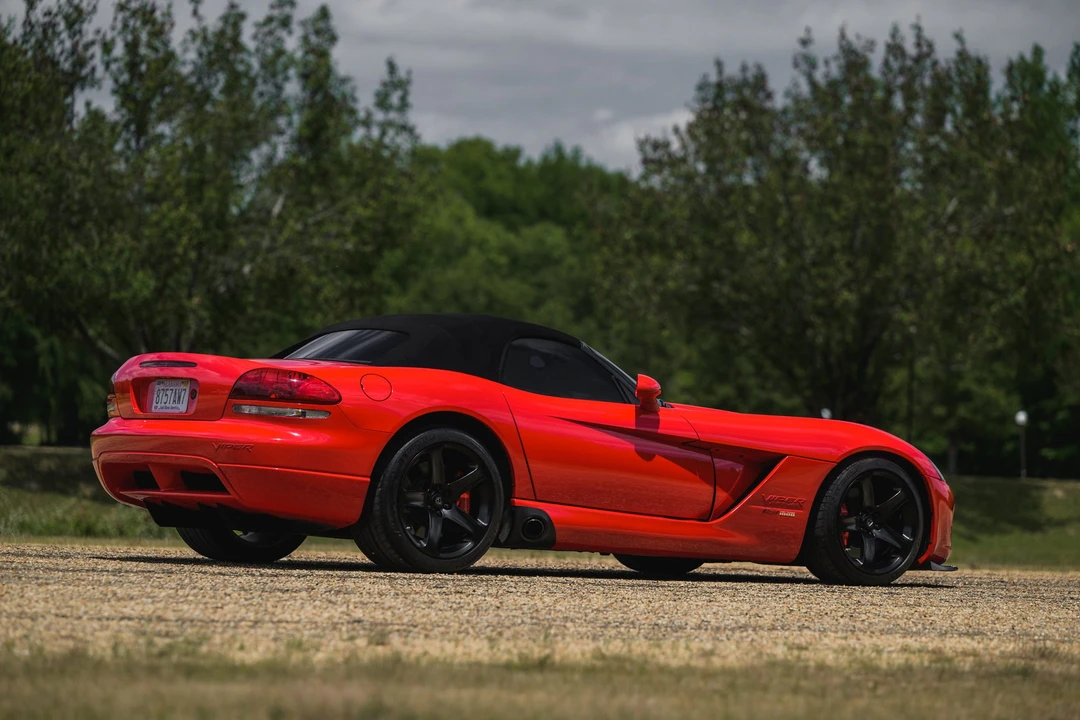 2004 Dodge Viper 3rd Gen - Image 18 of 31