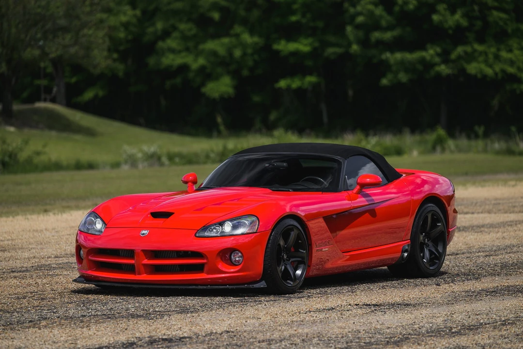 2004 Dodge Viper 3rd Gen - Image 2 of 31