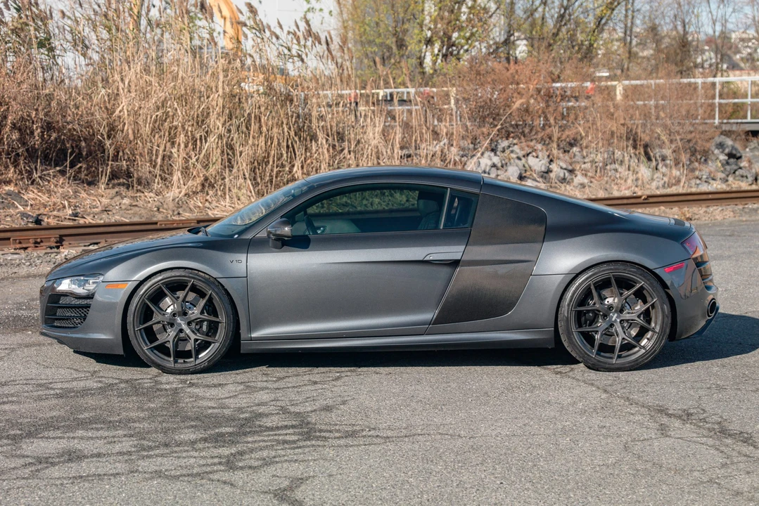 2010 Audi 42 R8 - Image 10 of 31