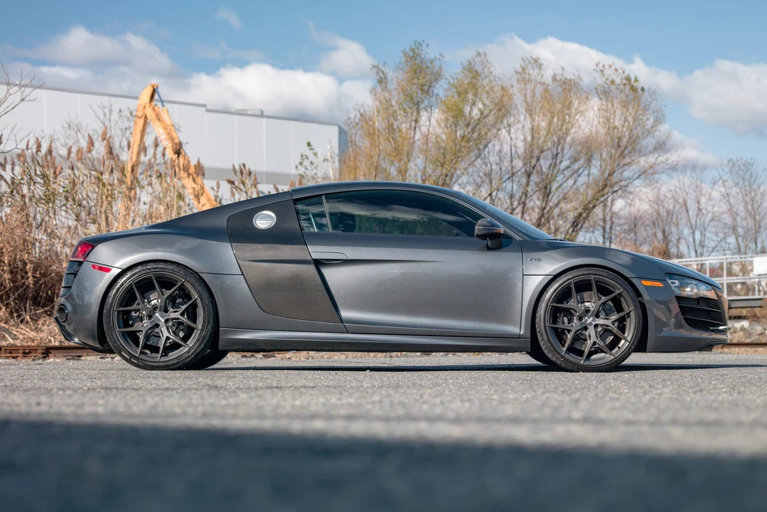 2010 Audi 42 R8 - Image 22 of 31