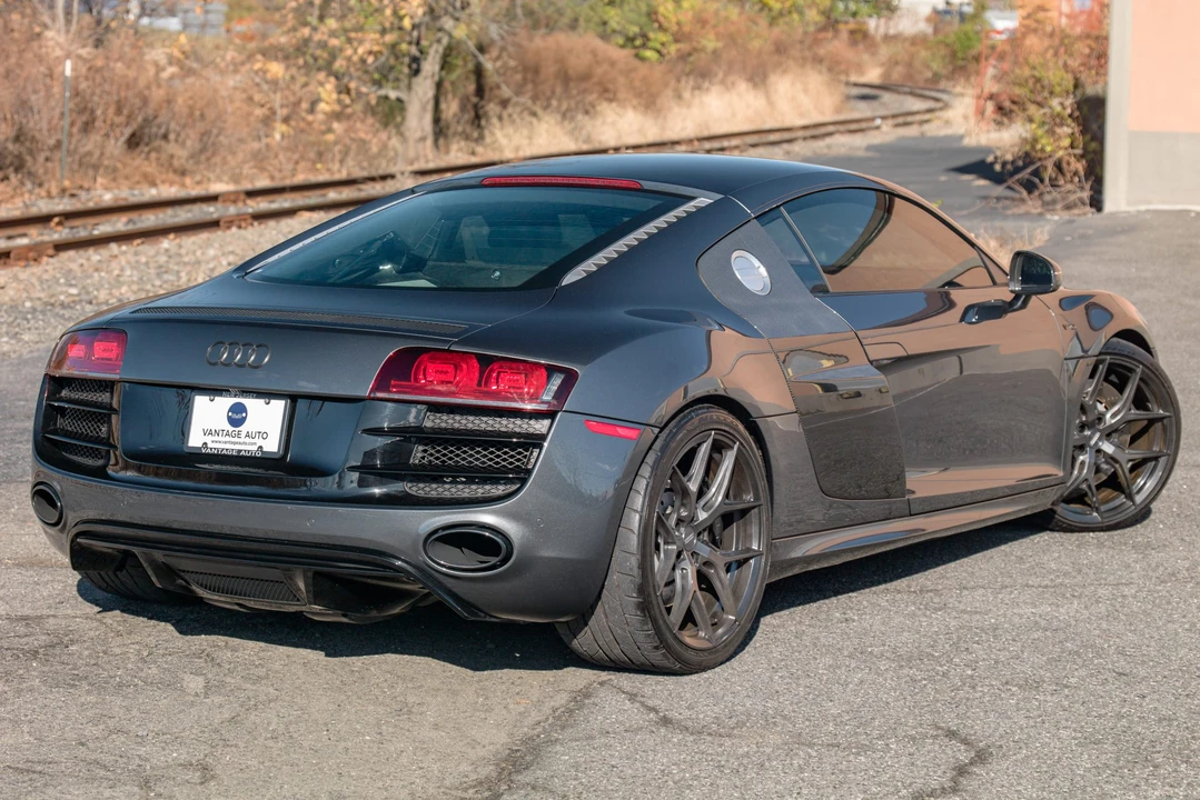 2010 Audi 42 R8 - Image 17 of 31