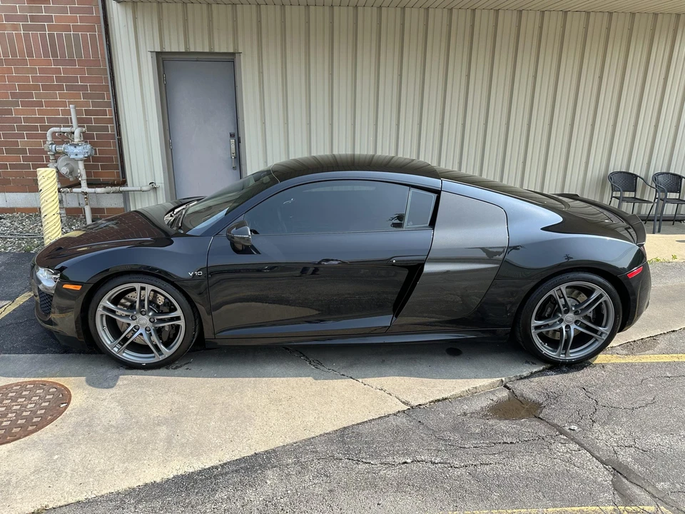 2010 Audi 42 R8 - Image 5 of 31
