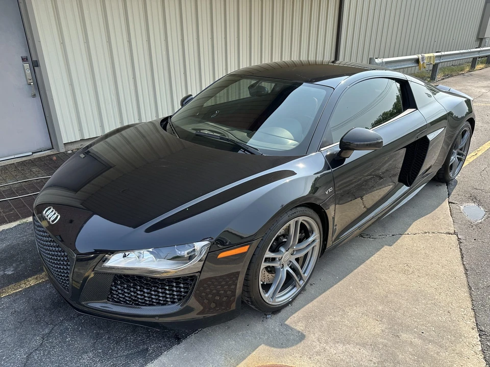 2010 Audi 42 R8 - Image 15 of 31