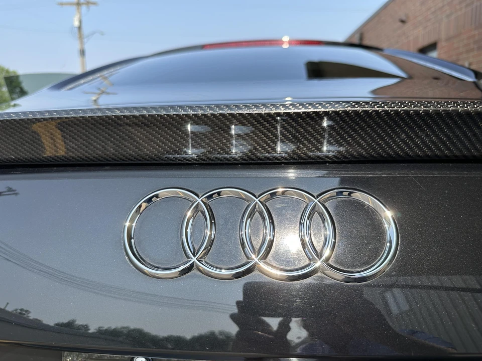 2010 Audi 42 R8 - Image 30 of 31