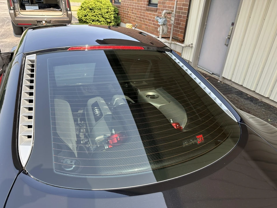 2010 Audi 42 R8 - Image 27 of 31