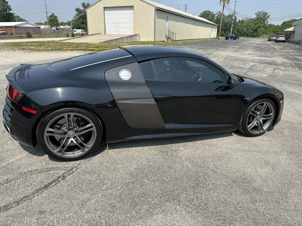 2010 Audi 42 R8 - Image 12 of 31