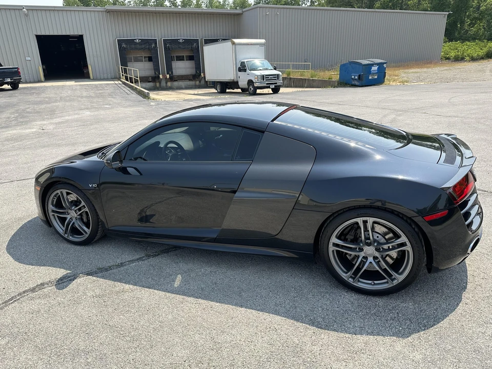 2010 Audi 42 R8 - Image 20 of 31