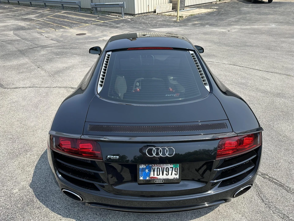 2010 Audi 42 R8 - Image 10 of 31