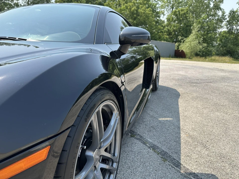 2010 Audi 42 R8 - Image 25 of 31