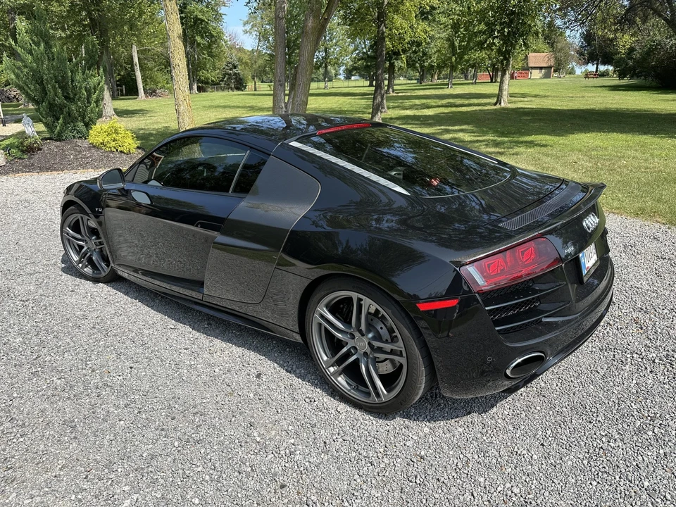 2010 Audi 42 R8 - Image 11 of 31