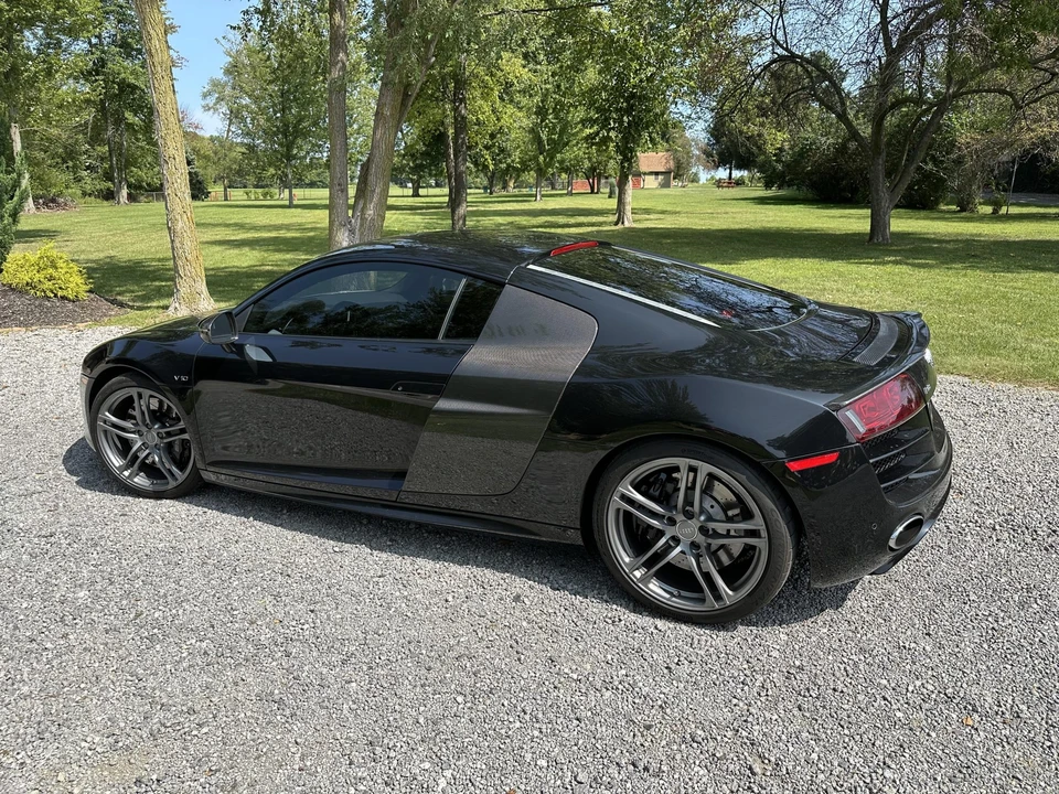 2010 Audi 42 R8 - Image 12 of 31