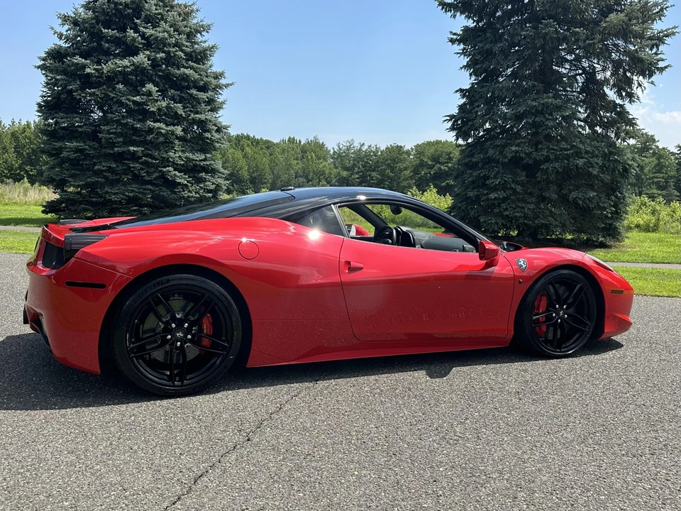 2011 Ferrari 458 Italia - Image 17 of 31