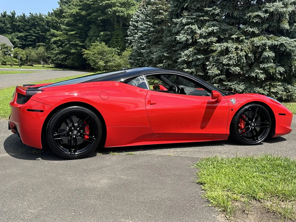 2011 Ferrari 458 Italia - Image 16 of 31