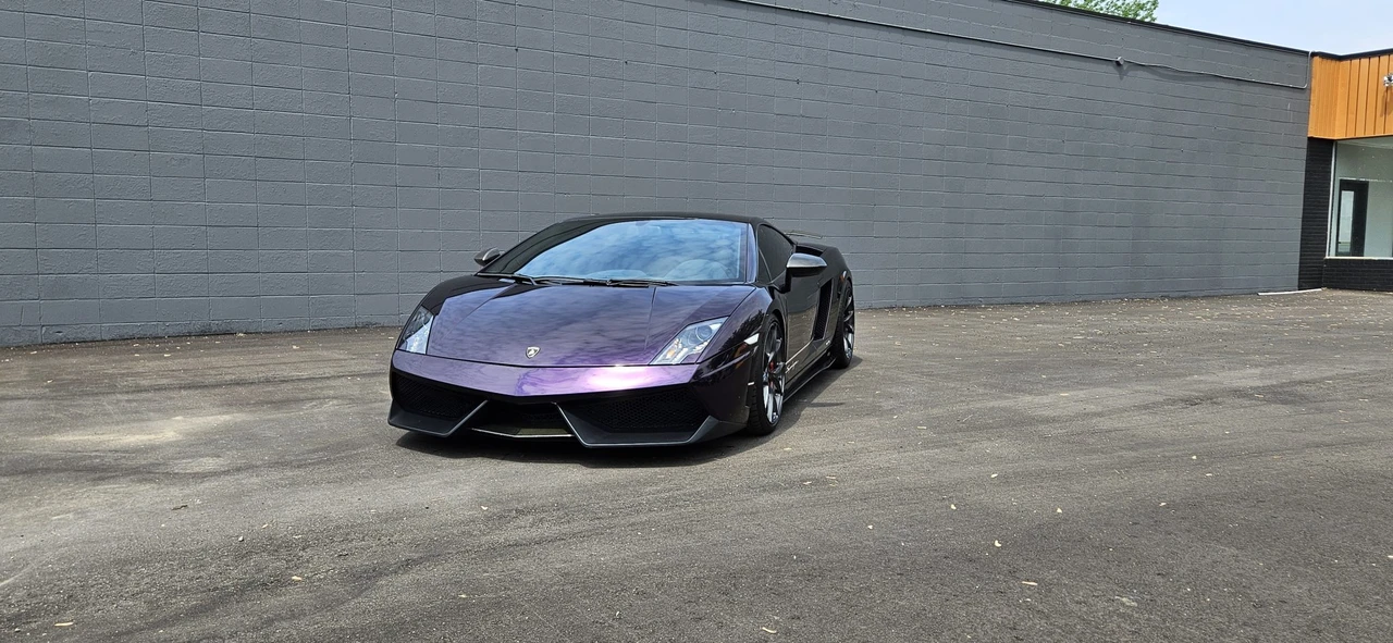 2011 Lamborghini Gallardo LP570-4 Superleggera - Image 2 of 31