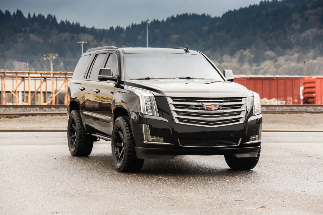 2015 Cadillac Escalade 4th Gen - Image 24 of 31