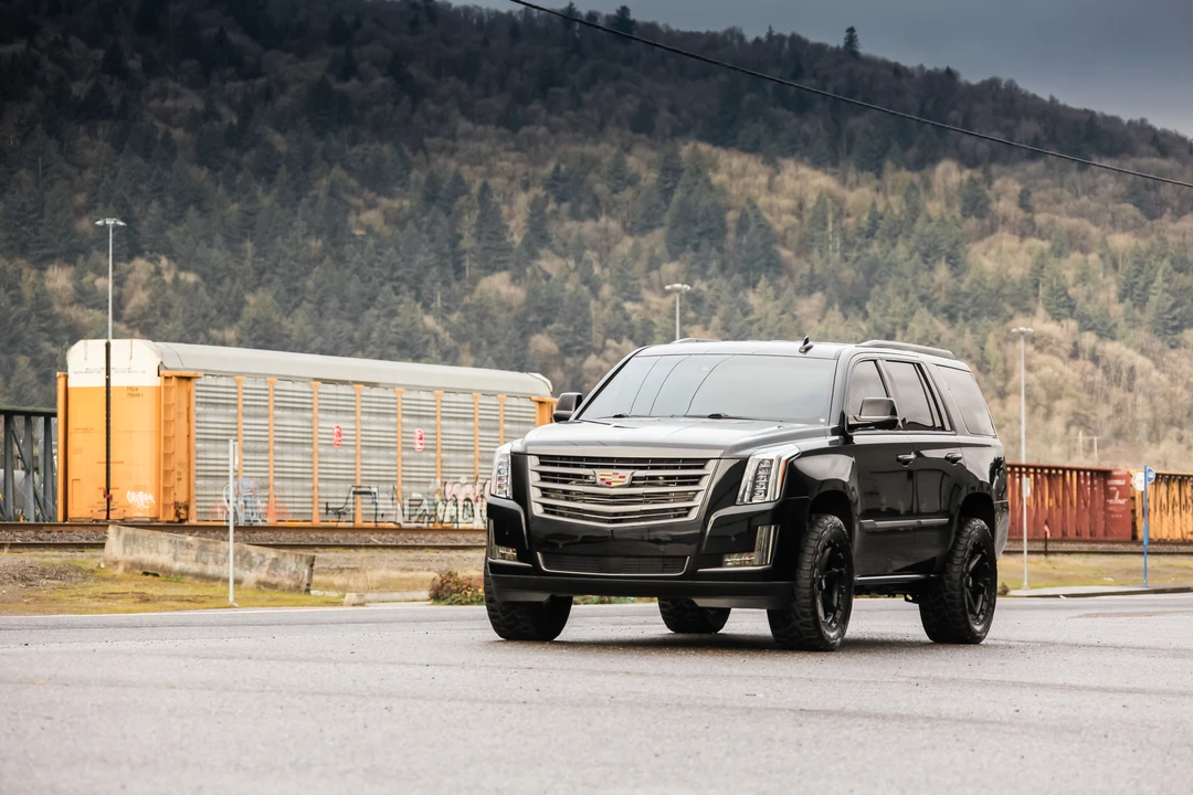 2015 Cadillac Escalade 4th Gen - Image 20 of 31
