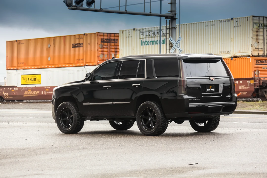 2015 Cadillac Escalade 4th Gen - Image 12 of 31