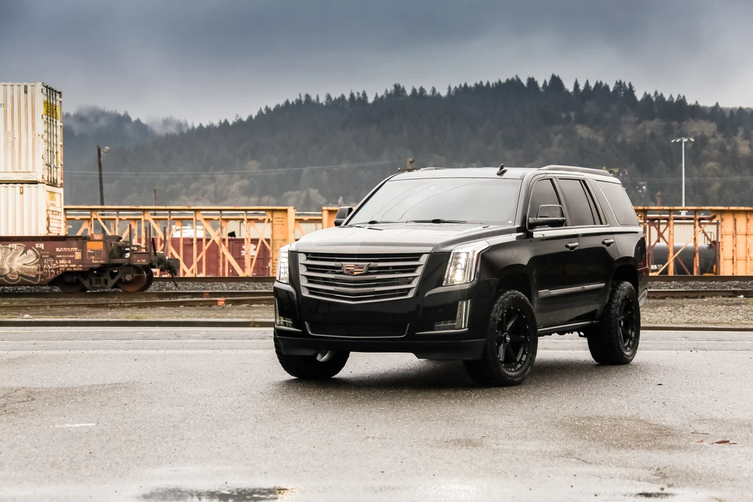 2015 Cadillac Escalade 4th Gen - Image 8 of 31
