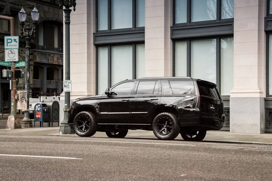 2015 Cadillac Escalade 4th Gen - Image 7 of 31