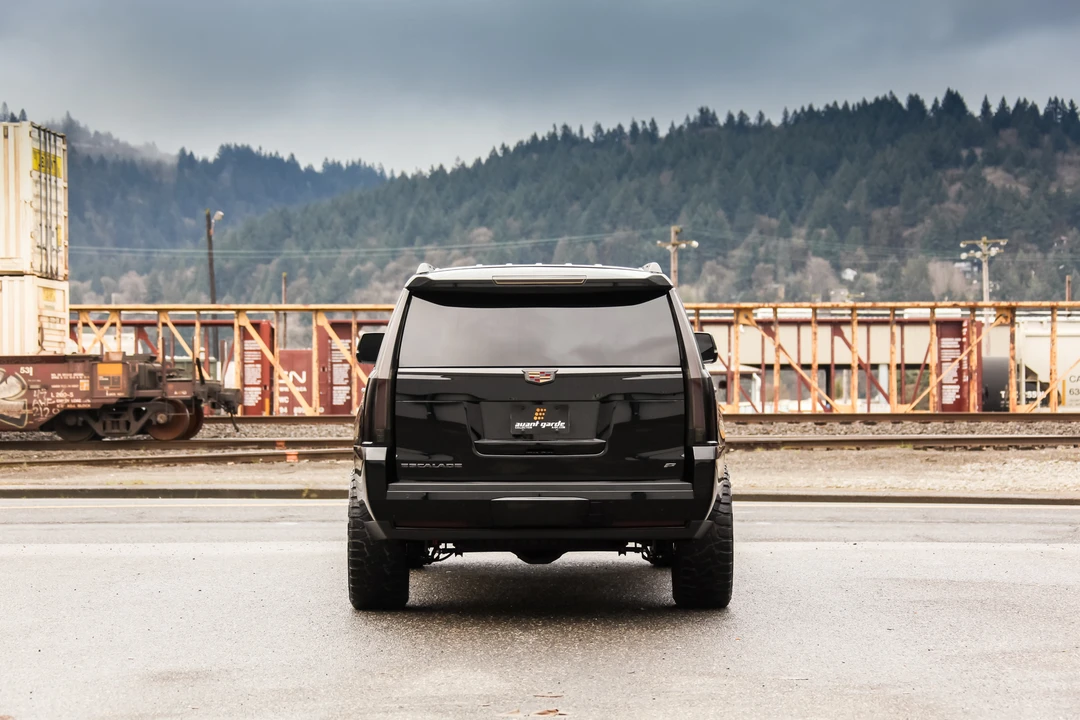 2015 Cadillac Escalade 4th Gen - Image 16 of 31