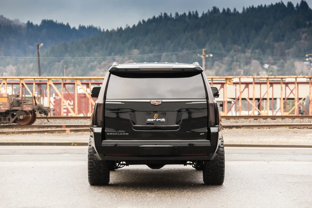 2015 Cadillac Escalade 4th Gen - Image 15 of 31