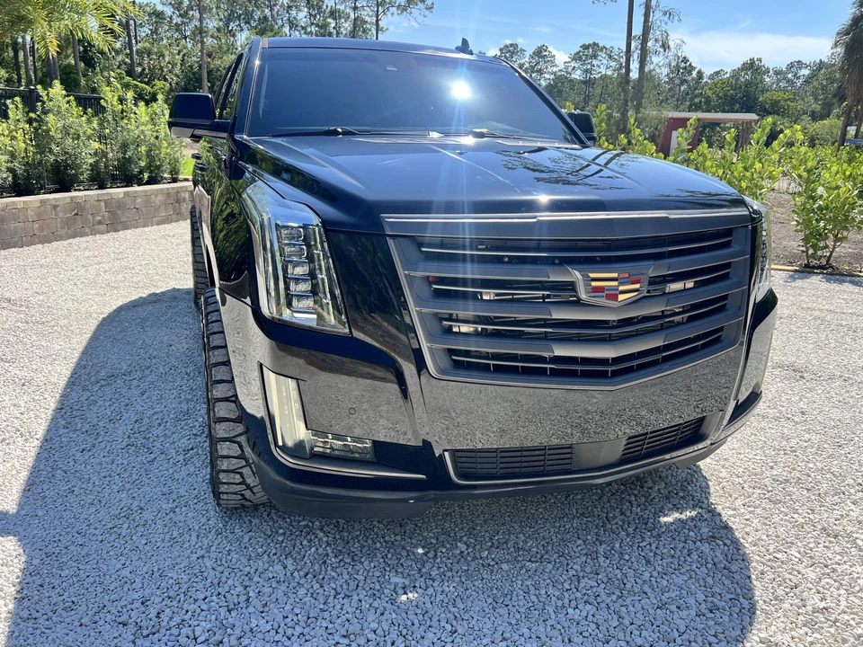 2015 Cadillac Escalade 4th Gen - Image 13 of 31