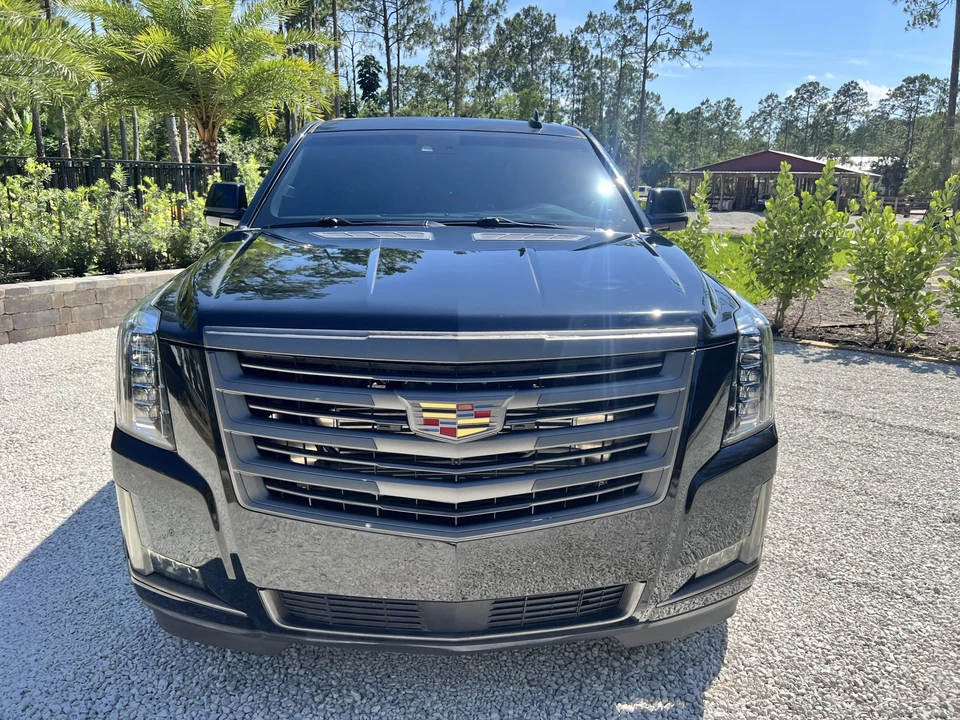 2015 Cadillac Escalade 4th Gen - Image 14 of 31