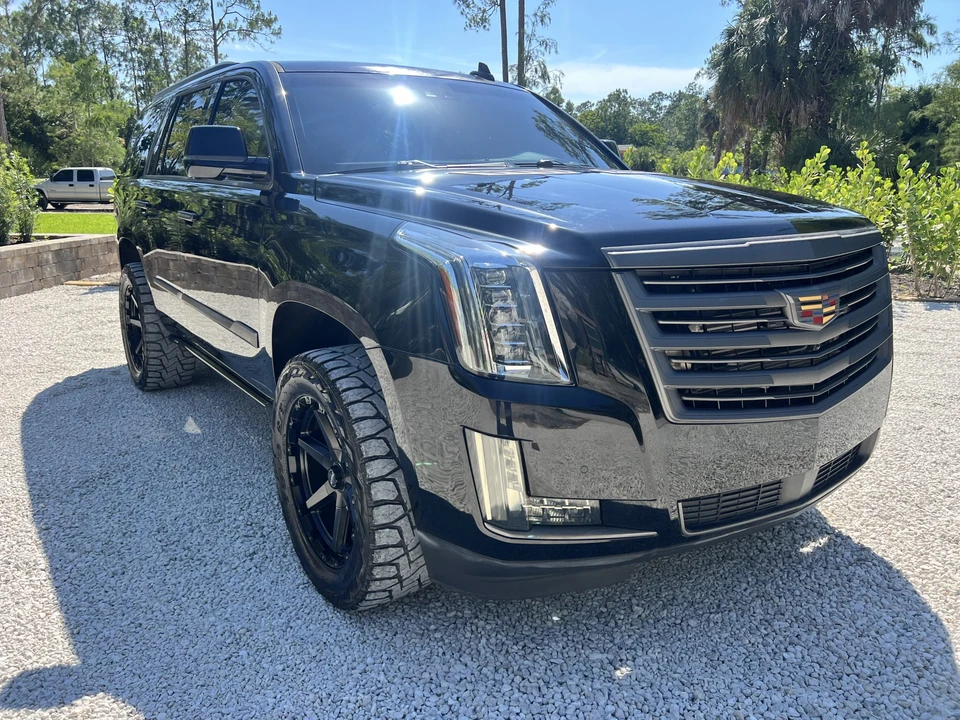 2015 Cadillac Escalade 4th Gen - Image 12 of 31