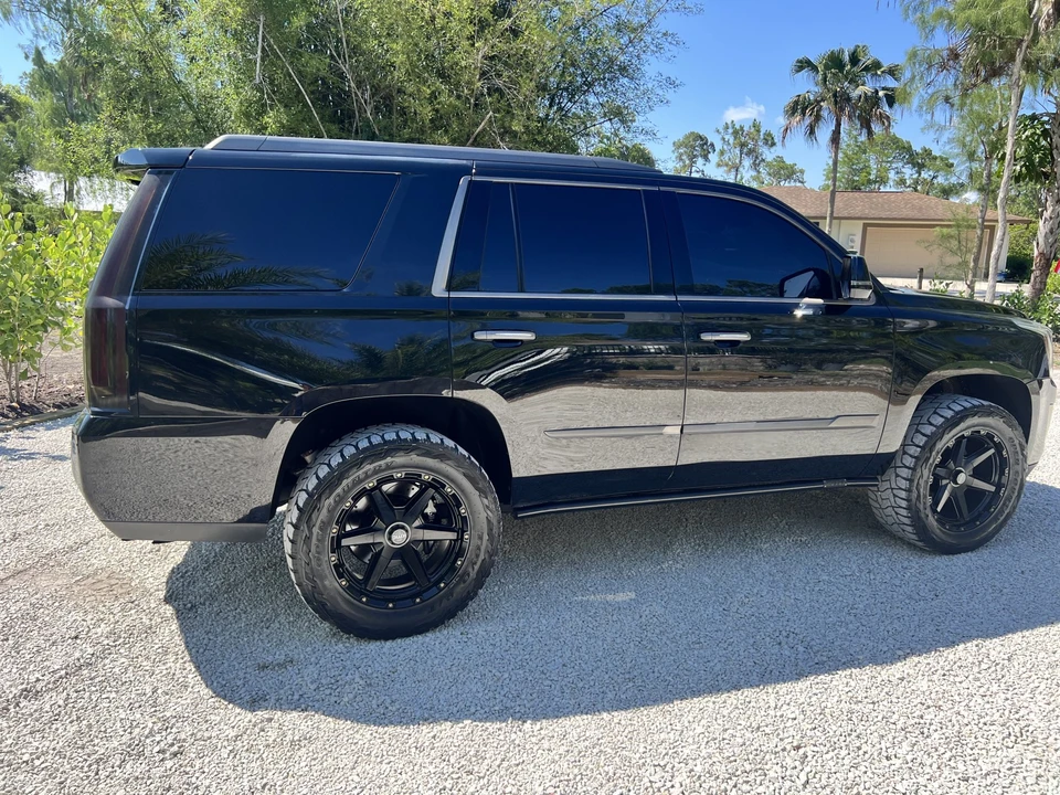 2015 Cadillac Escalade 4th Gen - Image 8 of 31